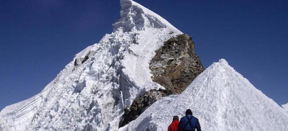 Pimage Lobuche Peak Climbing Image 2