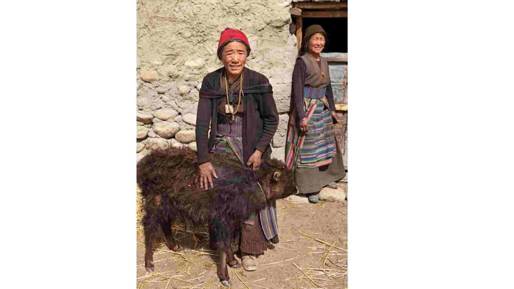 Local People Of Mustang 1024x576